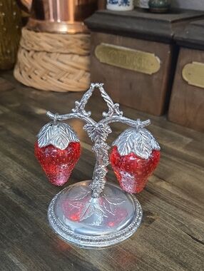 Vintage Strawberry Salt & Pepper Shaker Set - Red Glass Berries